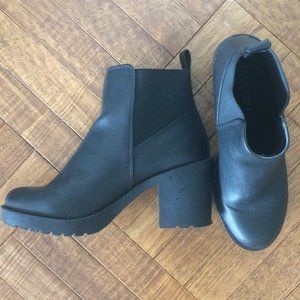 Chunky Platform Chelsea Boots